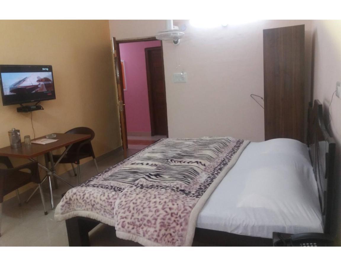 Hotel Rock Stone Mussoorie Dış mekan fotoğraf